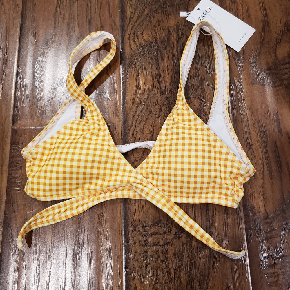 NWT Zaful bikini top